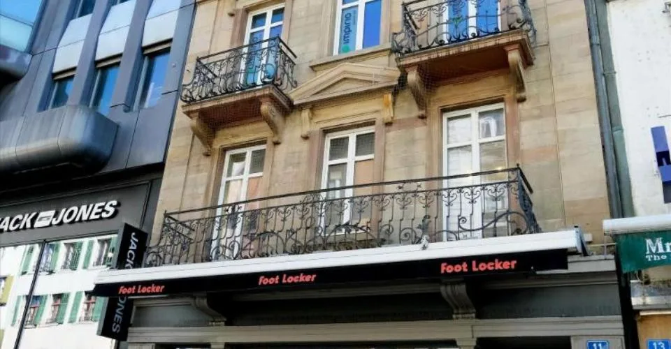 Cabinet médical - bureau - salon de coiffure - institut de beauté au cœur de Bâle
