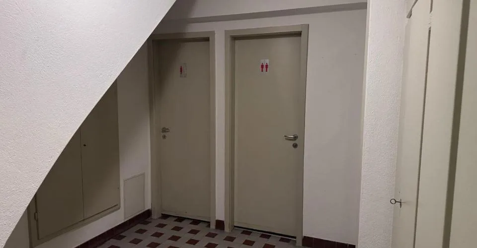 Espaces spacieux pour bureaux, studios et/ou commerces à Wasgenring