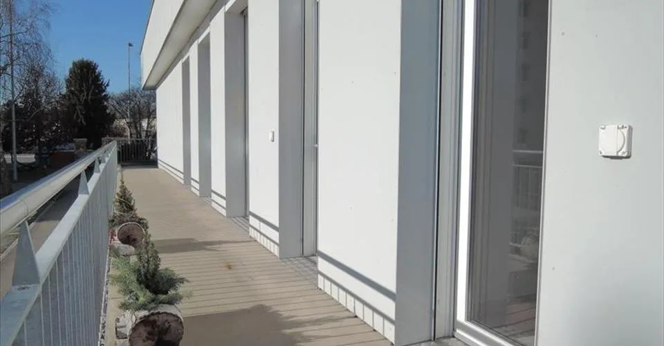 Espace de bureaux et commercial de 160 m2 à louer