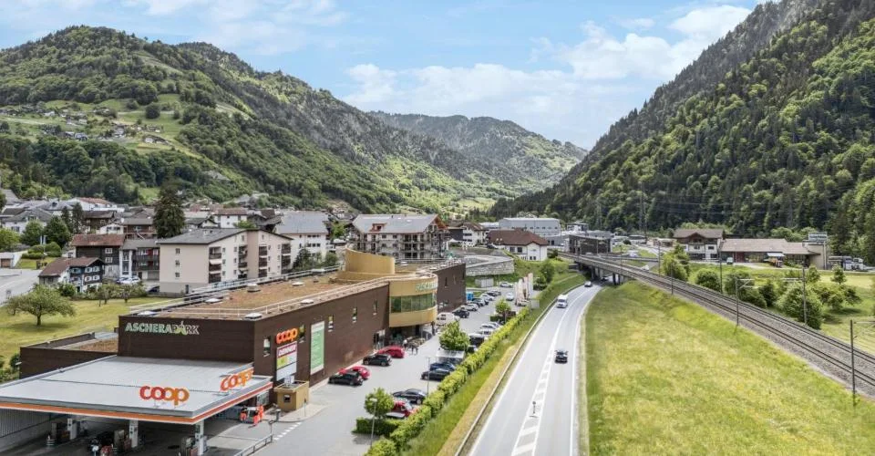 Surfaces de vente et d'exposition flexibles dans l'attractif parc d'Aschera