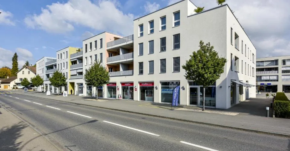 Joli local commercial très bien situé à Perron Ouest, Muri AG