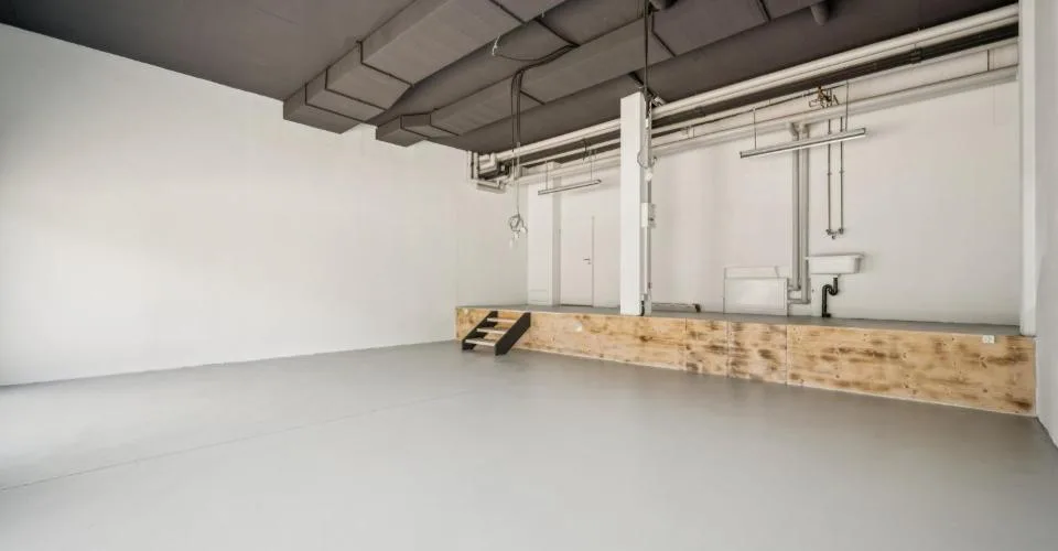 Joli local commercial très bien situé à Perron Ouest, Muri AG