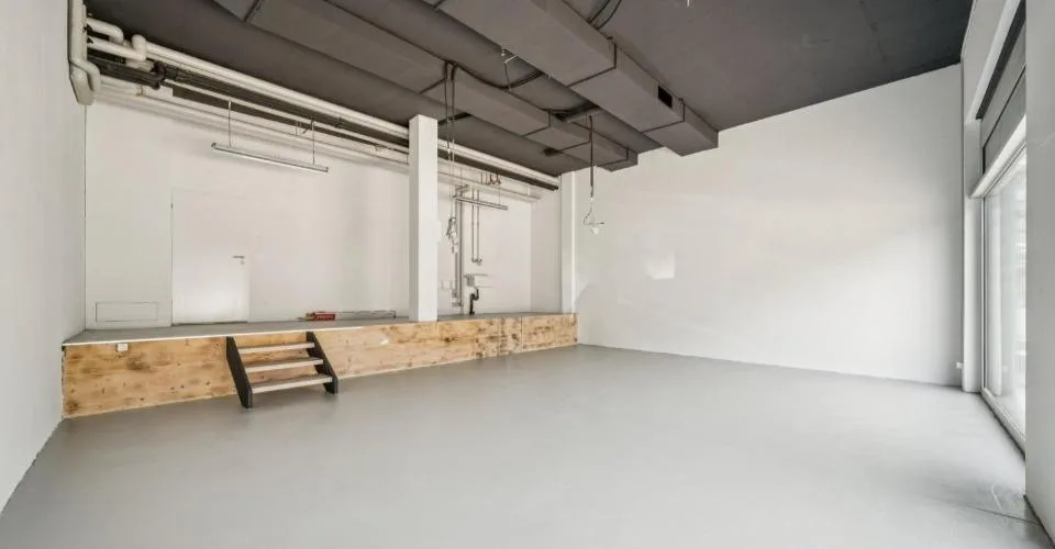 Joli local commercial très bien situé à Perron Ouest, Muri AG