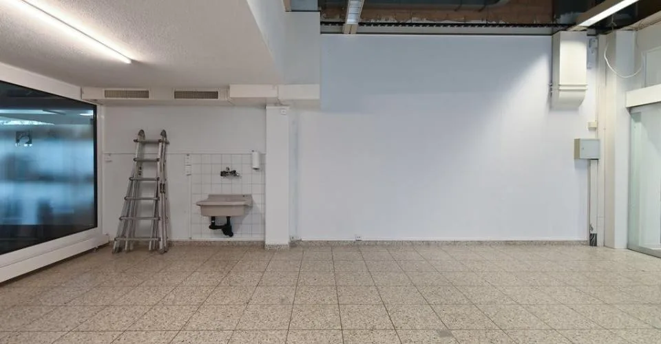 Nouveau locataire - espace commercial adapté au secteur de la santé