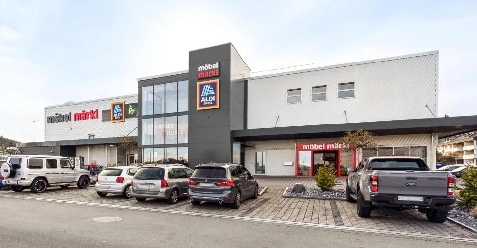 412 m2 de surface commerciale au 2ème étage du marché spécialisé à Breite Rickenbach