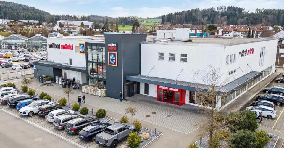 412 m2 de surface commerciale au 2ème étage du marché spécialisé à Breite Rickenbach