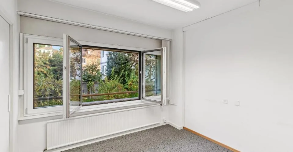Local commercial d'env. 150.30 m2 au 1er étage
