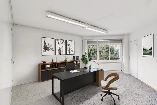 Local commercial d'env. 150.30 m2 au 1er étage