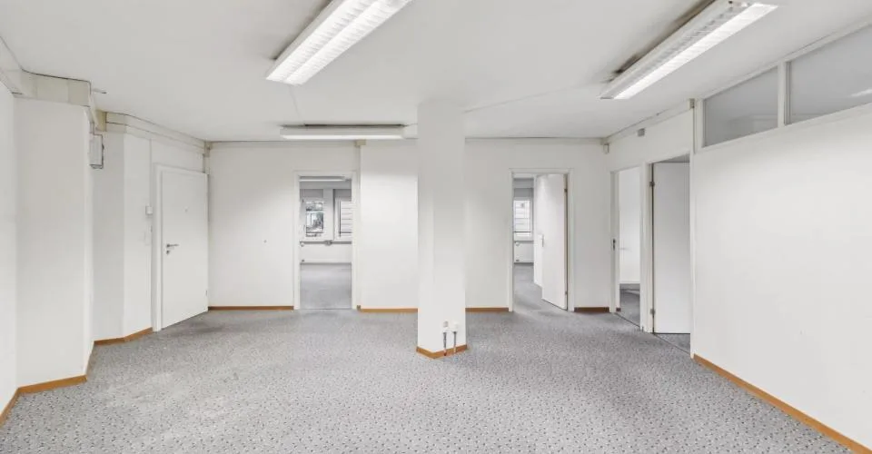 Local commercial d'env. 150.30 m2 au 1er étage
