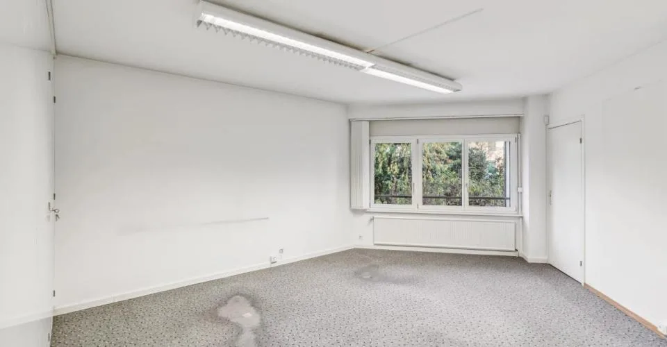 Local commercial d'env. 150.30 m2 au 1er étage