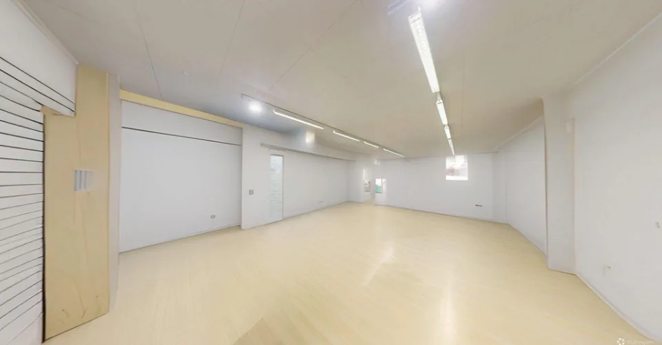 À louer - Arcade commerciale 100 m2 - Écublens