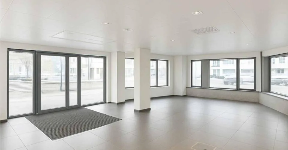 Arcade commerciale 284 m² - Emplacement stratégique à Prilly - Malley