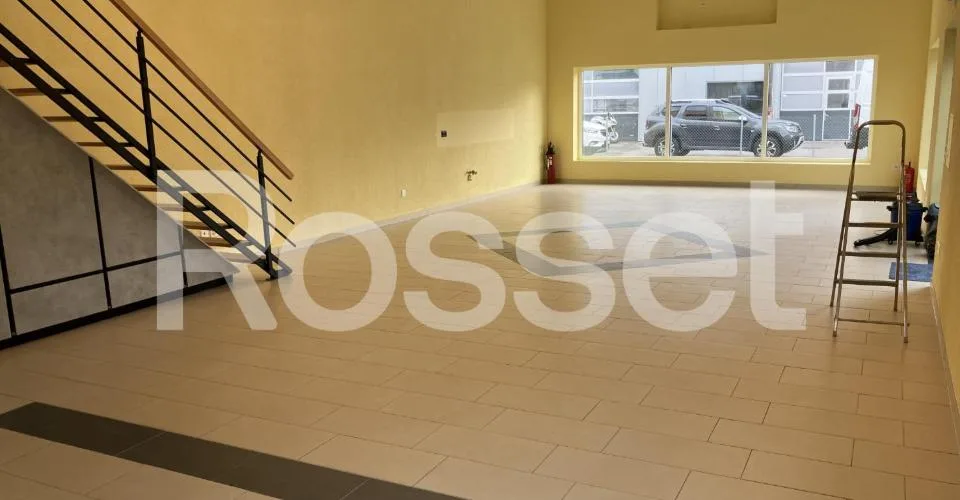 Locaux commerciaux 200 m² à louer