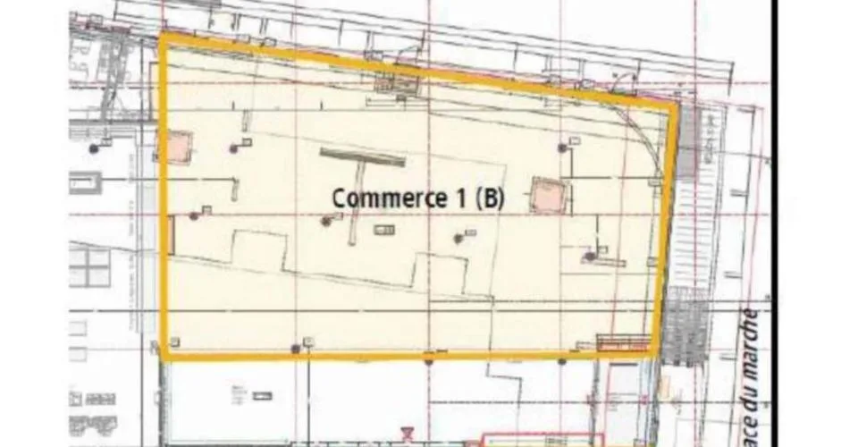 Arcades commerciales sises au Centre de Rolle