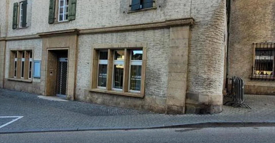 Commerce 140 m2 à Orbe