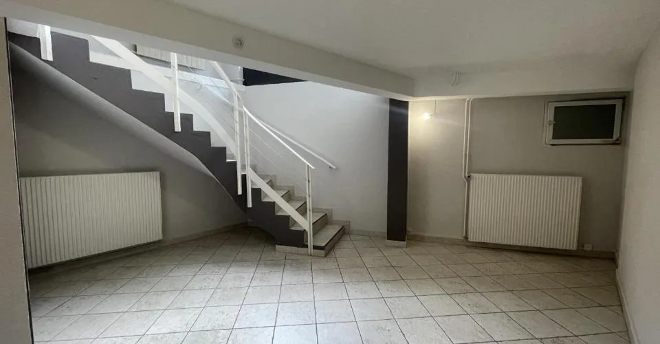 Arcade commerciale idéalement située