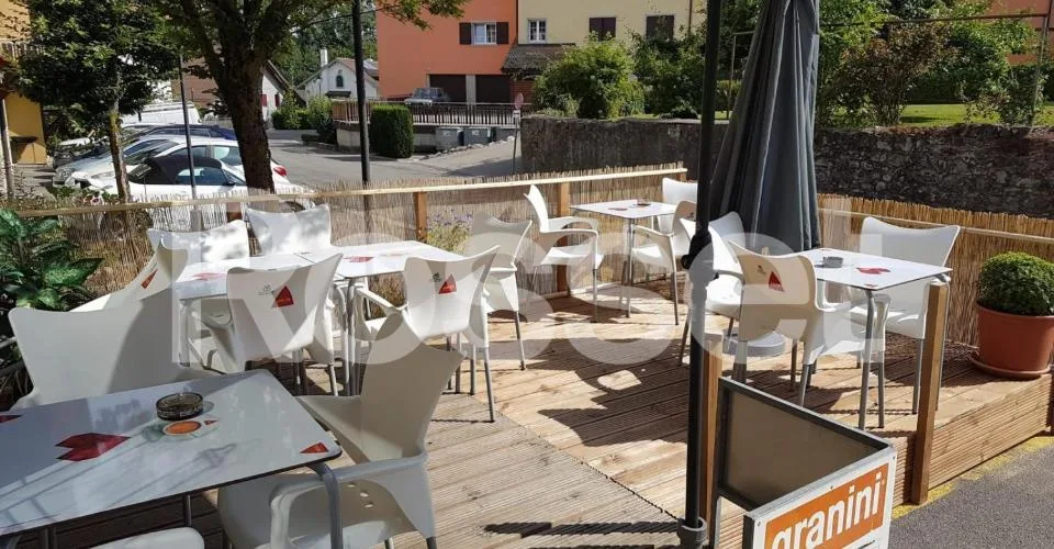 Charmant Café-Restaurant au cour de Puidoux idéal pour petite restauration