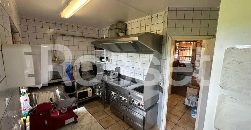 Charmant Café-Restaurant au cour de Puidoux idéal pour petite restauration