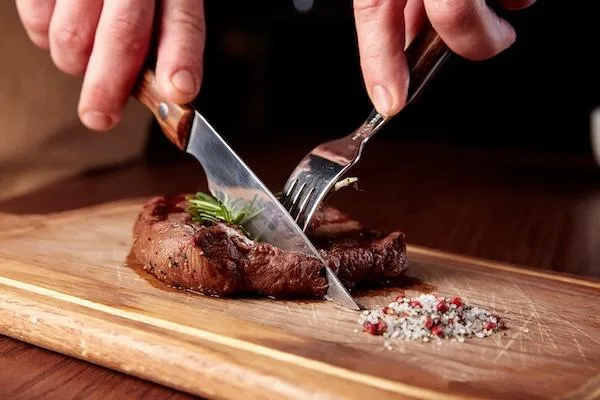 VAUD MOUDON : CHARMANT CAFE, RESTAURANT A VENDRE