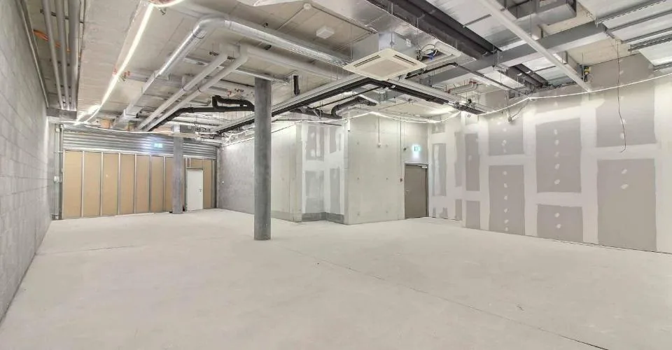 Arcade commerciale de 143 m² au cœur du centre commercial La Chiésaz