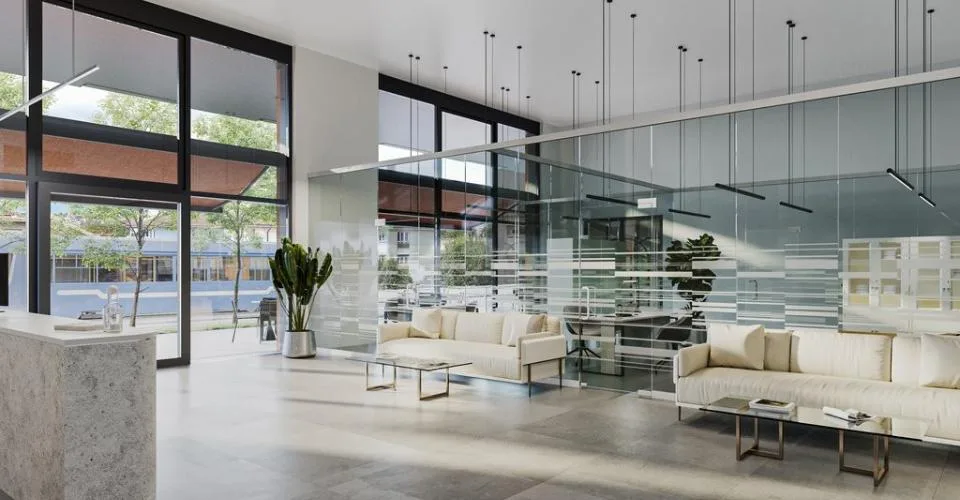 Belle arcade dans nouveau bâtiment