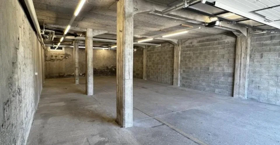 Entrepôt à louer de 106 m2 à Bex