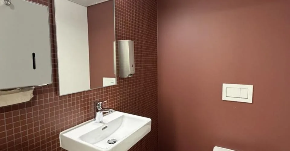 Vous rêvez d'ouvrir un café ? Surface à louer de 84.10 m2