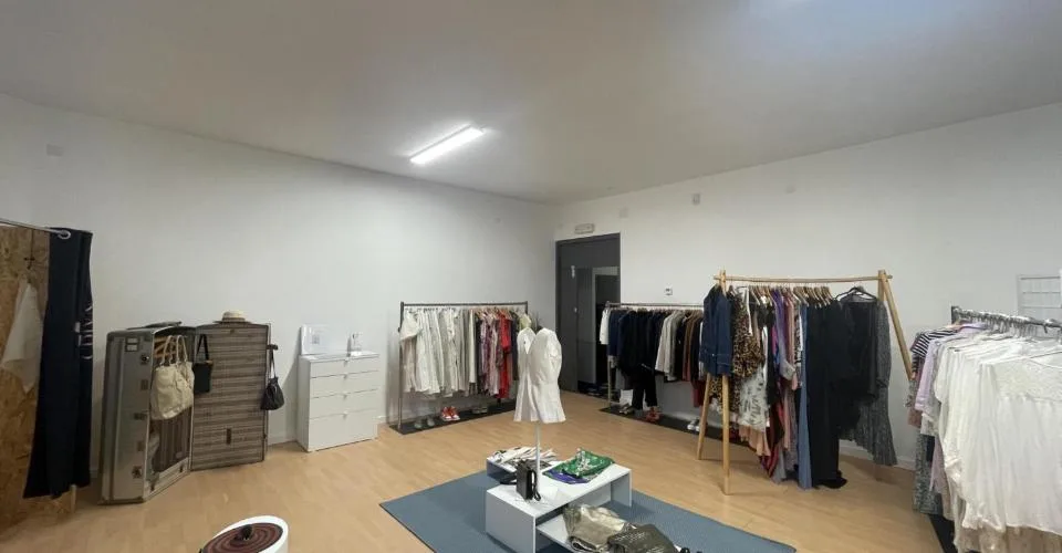 ARCADE COMMERCIALE DE 320 M2 AU COEUR DE NYON