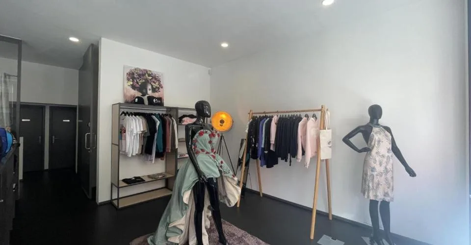 ARCADE COMMERCIALE DE 320 M2 AU COEUR DE NYON