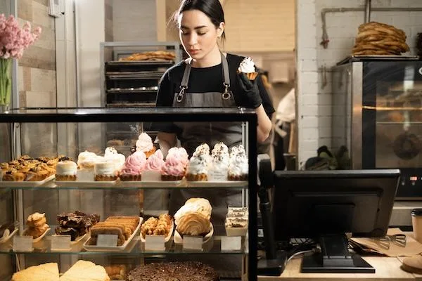 RENENS : TEA ROOM AVEC LABORATOIRE À VENDRE