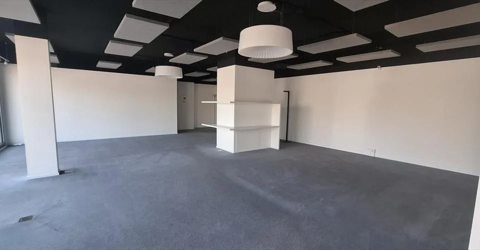 Spacieuse surface commerciale de plain pied de 127m2