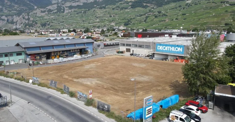 Administratif-Bureau 88.7 m2 à Conthey copie