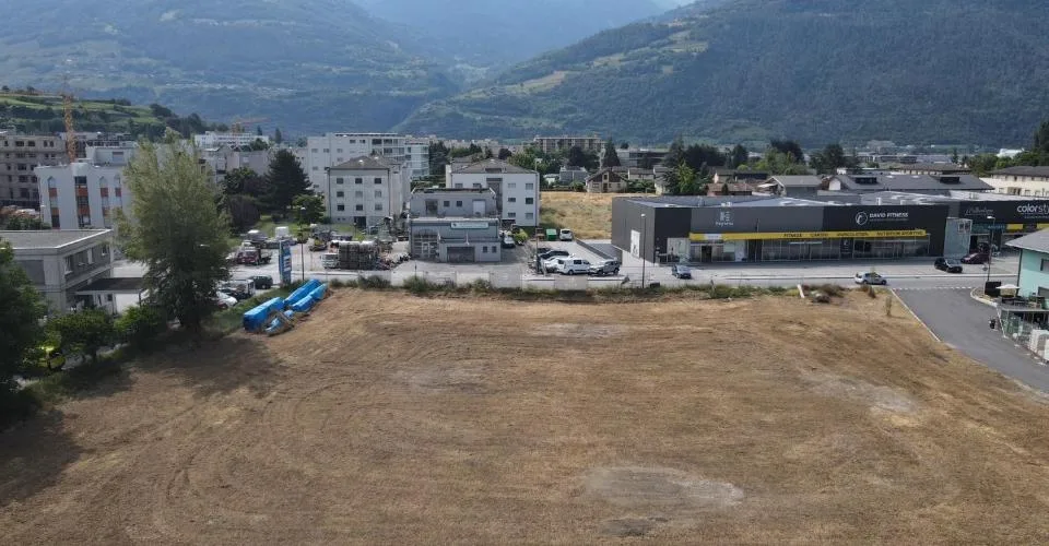 Administratif-Bureau 88.7 m2 à Conthey copie