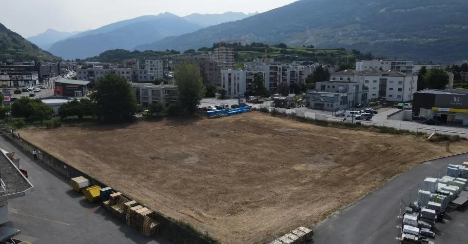 Administratif-Bureau 88.7 m2 à Conthey copie