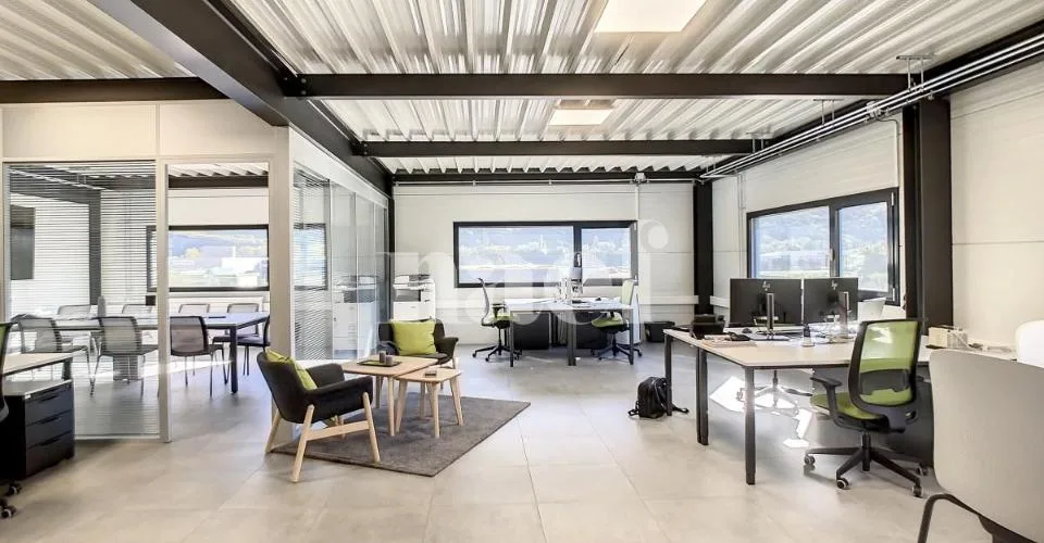 Bureaux de 112 m2 au 2ème étage