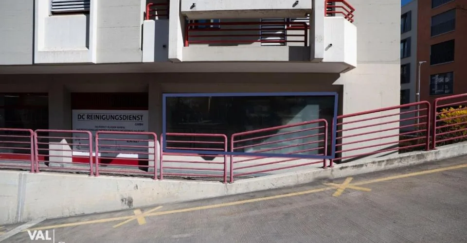 Espace publicitaire à louer dans un emplacement privilégié à Brigue