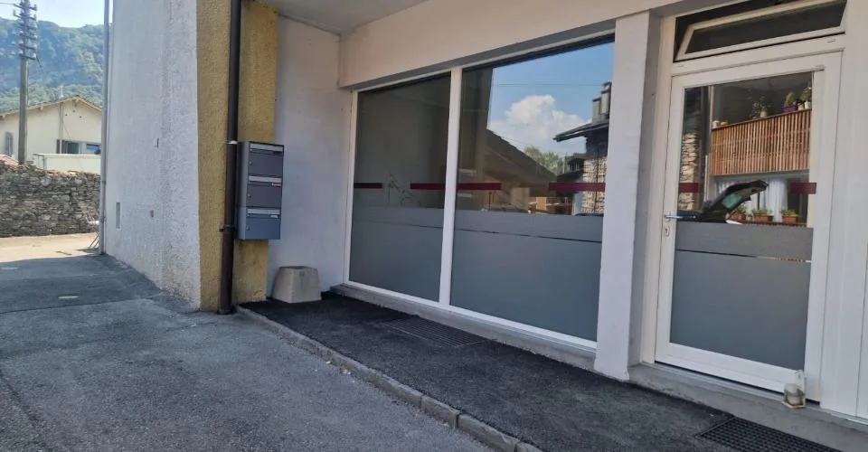 Collombey-Muraz : à louer local commercial au cœur de la ville