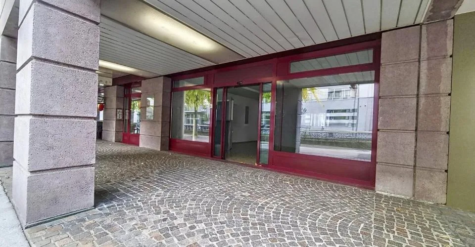 Grand local commercial au centre ville de Sierre