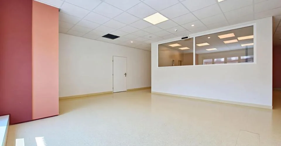 Sion – Spacieux local commercial de 335 m² idéal pour clinique médicale au centre-ville