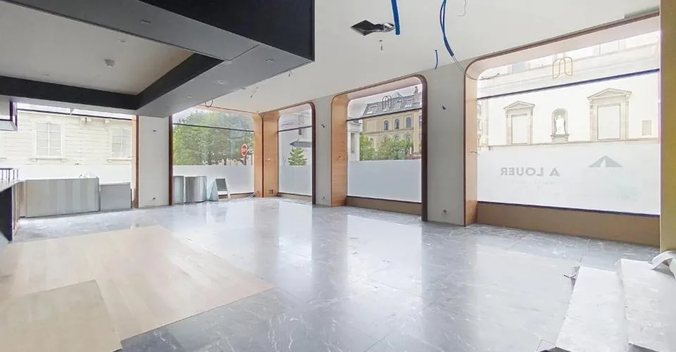 Arcade d'exception 825 m2