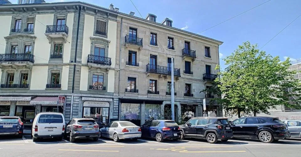 Arcade d'exception 825 m2