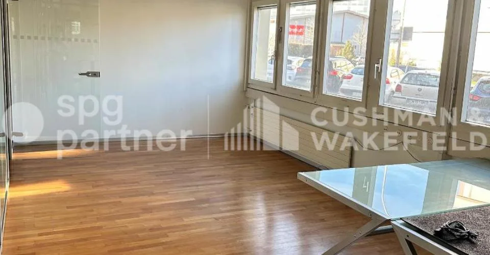 Lignon – Surface de 312 m² en RDC pour activité artisanale ou showroom