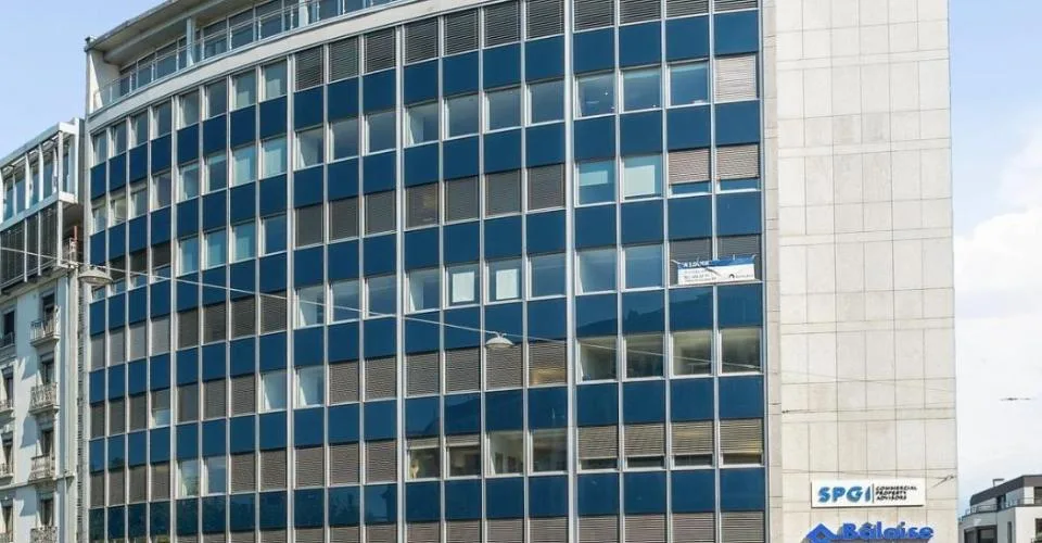 Arcade de 183 m2 + sous-sol