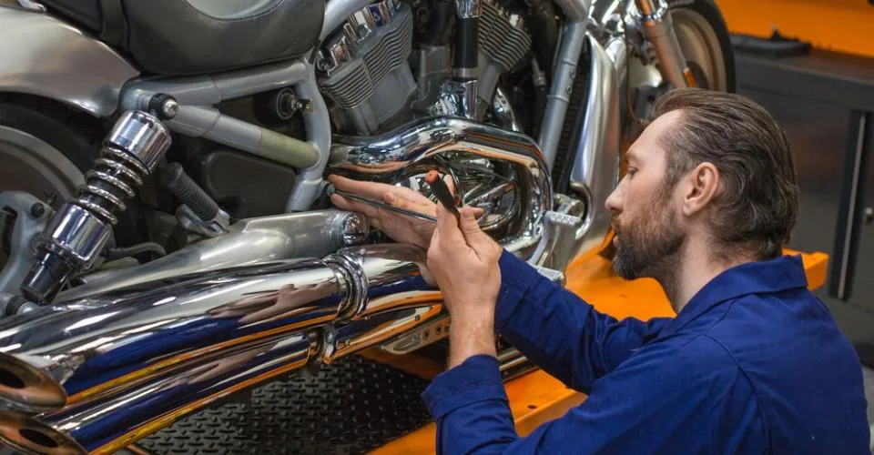 GENÈVE : ATELIER 2-ROUES À REPRENDRE