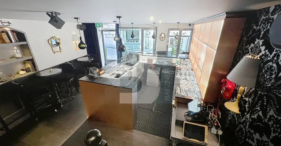 Magnifique arcade équipée au coeur de la Vieille-Ville
