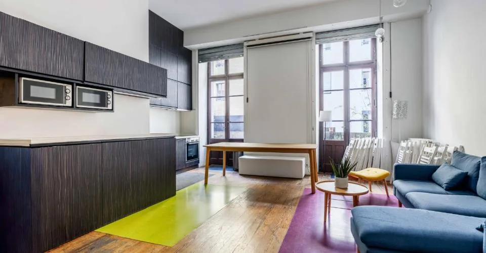 Eaux-Vives - CHF 442.--m2-an - Surface Commerciale de 216 m2