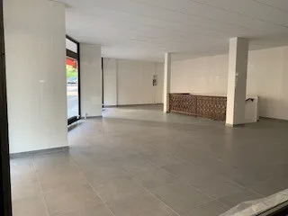 Arcade à louer à la rue de Villereuse aux Eaux-Vives