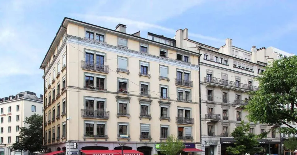 Rue du Mont-Blanc 15 - Arcade