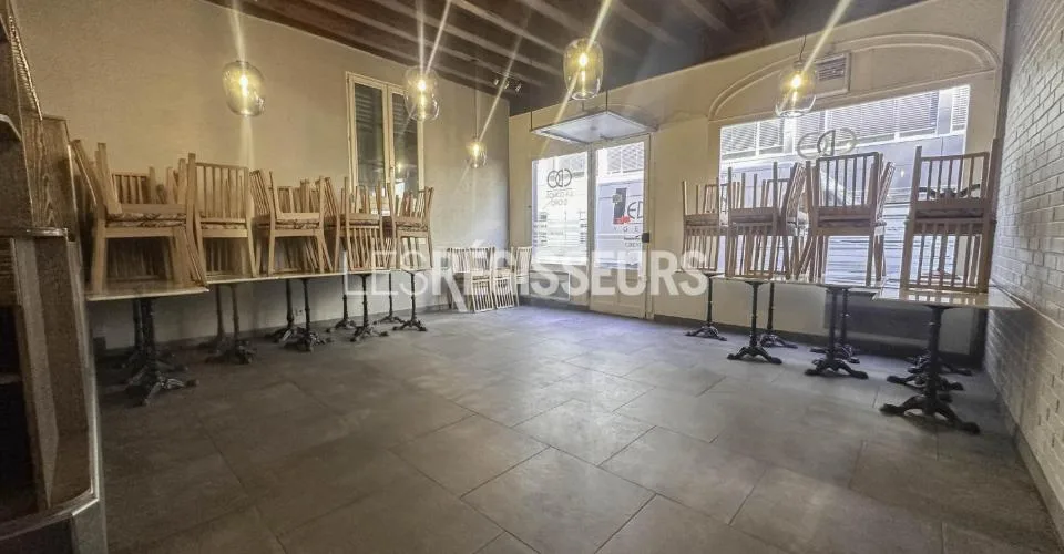 Très belle trattoria à remettre clé en main aux Eaux-Vives