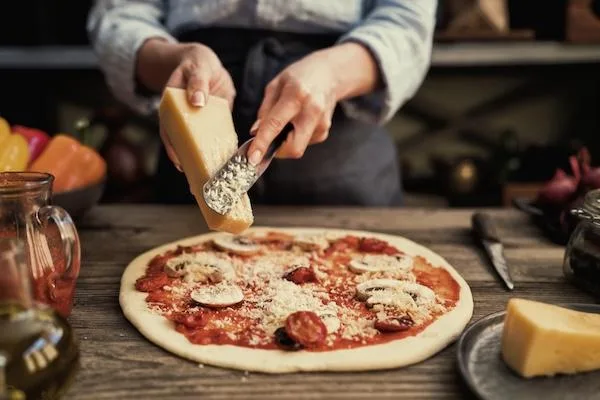 GENÈVE CHAMPEL : PIZZERIA À VENDRE